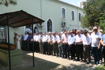 Cankesen Tren Kazasında Hayatını Kaybeden Üyemiz Seyfi Erbilin Cenaze Törenine Katıldı.
