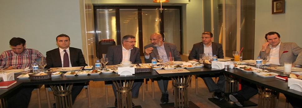 RABİA PLATFORMU MISIR'DAKİ DARBENİN 100. GÜNÜNÜ PROTESTOYA HAZIRLANIYOR.
