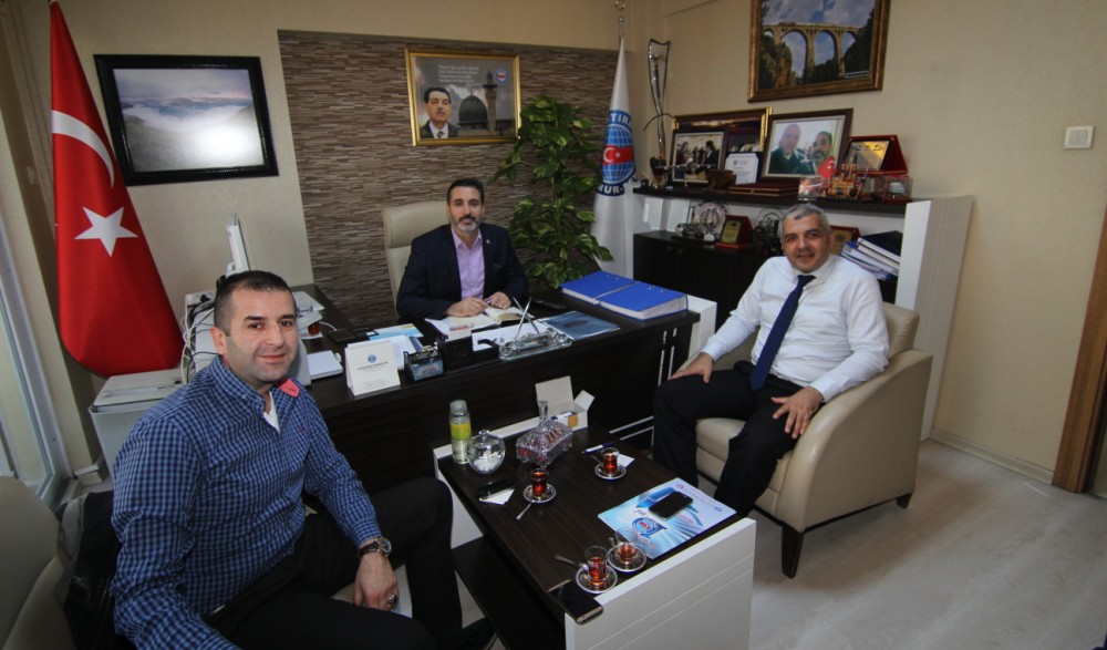 YHT MAKİNİSTLERİNDEN SENDİKAMIZA ZİYARET
