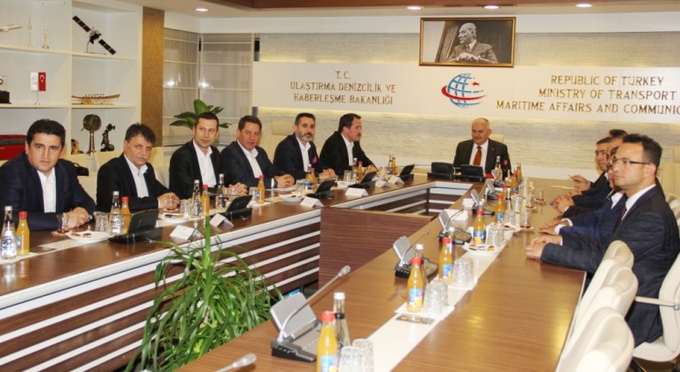 GENEL BAŞKAN CANKESEN UDH BAKANI BİNALİ YILDIRIMA ULAŞTIRMA HİZMET KOLUNUN TALEPLERİNİ İLETTİ